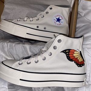 Super cute custom Chuck Taylor platforms never worn